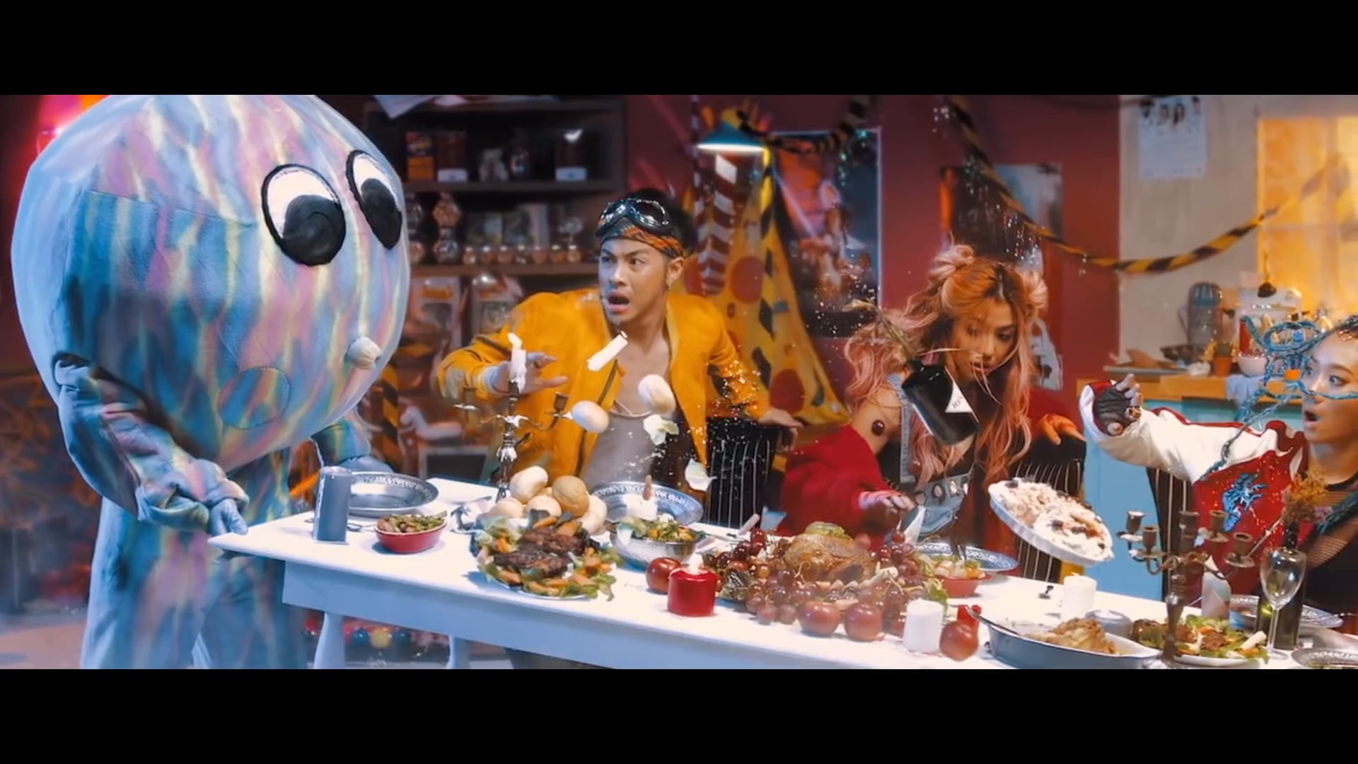Sam Willows Keep Me Jealous MV (2017)